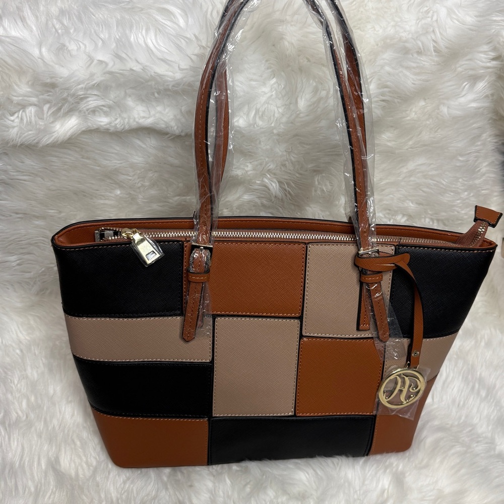 Elegant Patchwork Tote Bag - Black, Brown, Tan